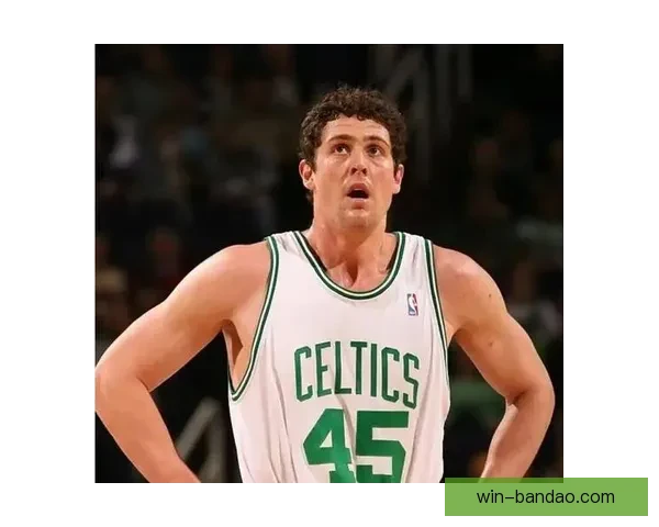 文班亚马单场狂砍41分创赛季新高八分四十秒完成两双刷新NBA历史最快纪录