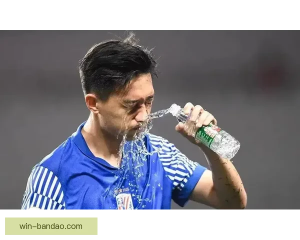 爆料蒋圣龙或退役球迷道歉称后悔自责把自己骂得比大家更狠深反思